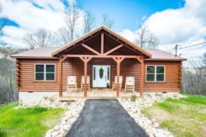 smoky mountain cabin for sale in east tennessee